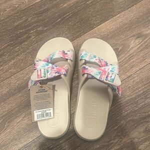 Chaco size 7 women’s